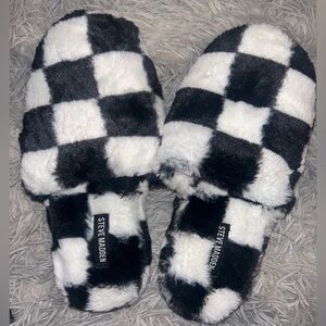 Steve Madden Woman’s Checkboard Fuzzy Slippers